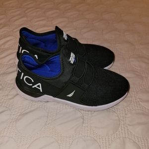 Boys nautical sneakers